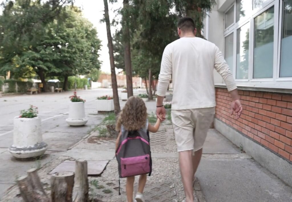 Roditelj kao emocionalni kompas, prvi model i ogledalo